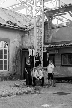 Predstavitev ovratnikov z razstave Klekljani ovratniki na območju jaška Kajzer_foto Društvo klekljaric idrijske čipke